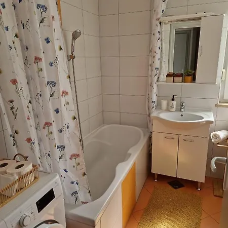 Franko Apartment *